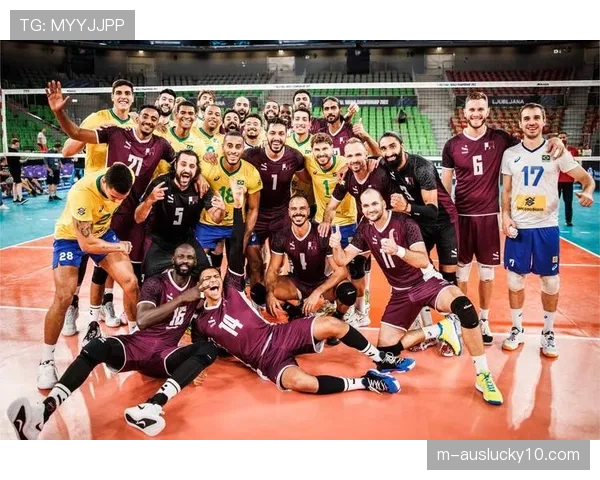 巴西男排超级联赛决赛，克鲁塞罗直落三局击败米纳斯成功卫冕