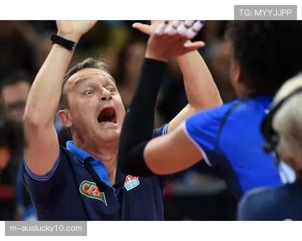 特写：加拿大华裔重炮手奥利维亚·庞在世界杯上的突破性表现